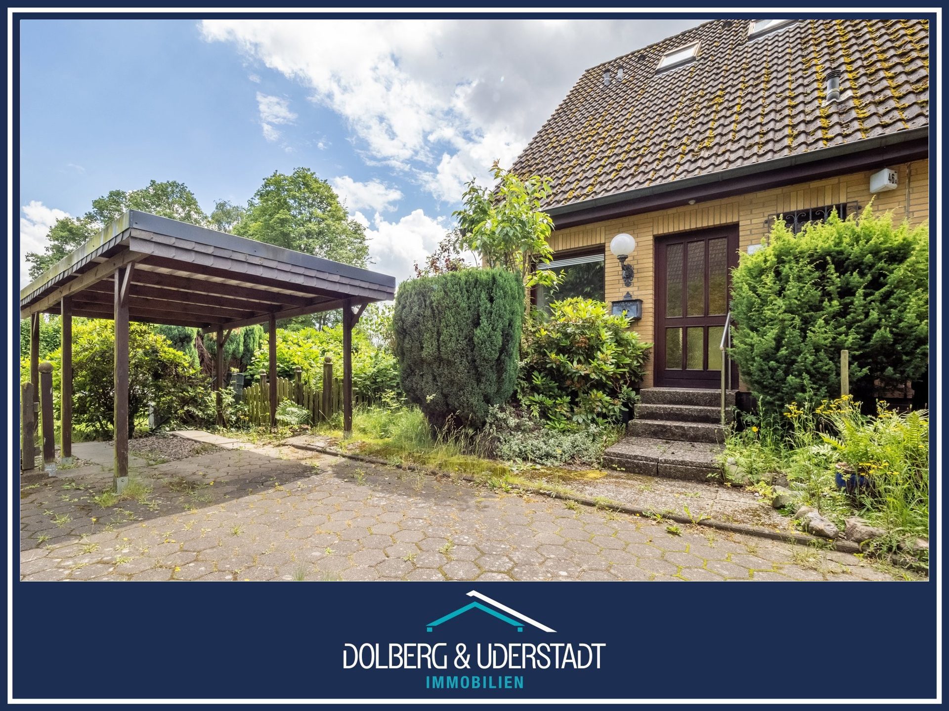Immobilienangebot - Hamburg / Rahlstedt - Alle - Attraktive Lage: kurzfristig verfügbar, Doppelhaushälfte mit schönem Garten und Carport