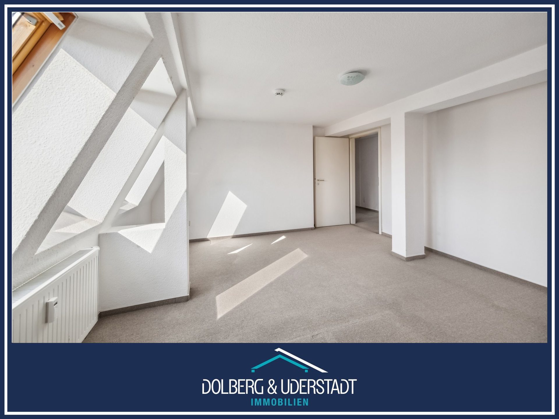 Immobilienangebot - Hamburg / Barmbek-Süd - Alle - NUR NOCH WARTELISTE ! BARMBEK-SÜD Begehrte Lage ! 2 Zi.- Dachgeschosswohnung direkt am Osterbekkanal