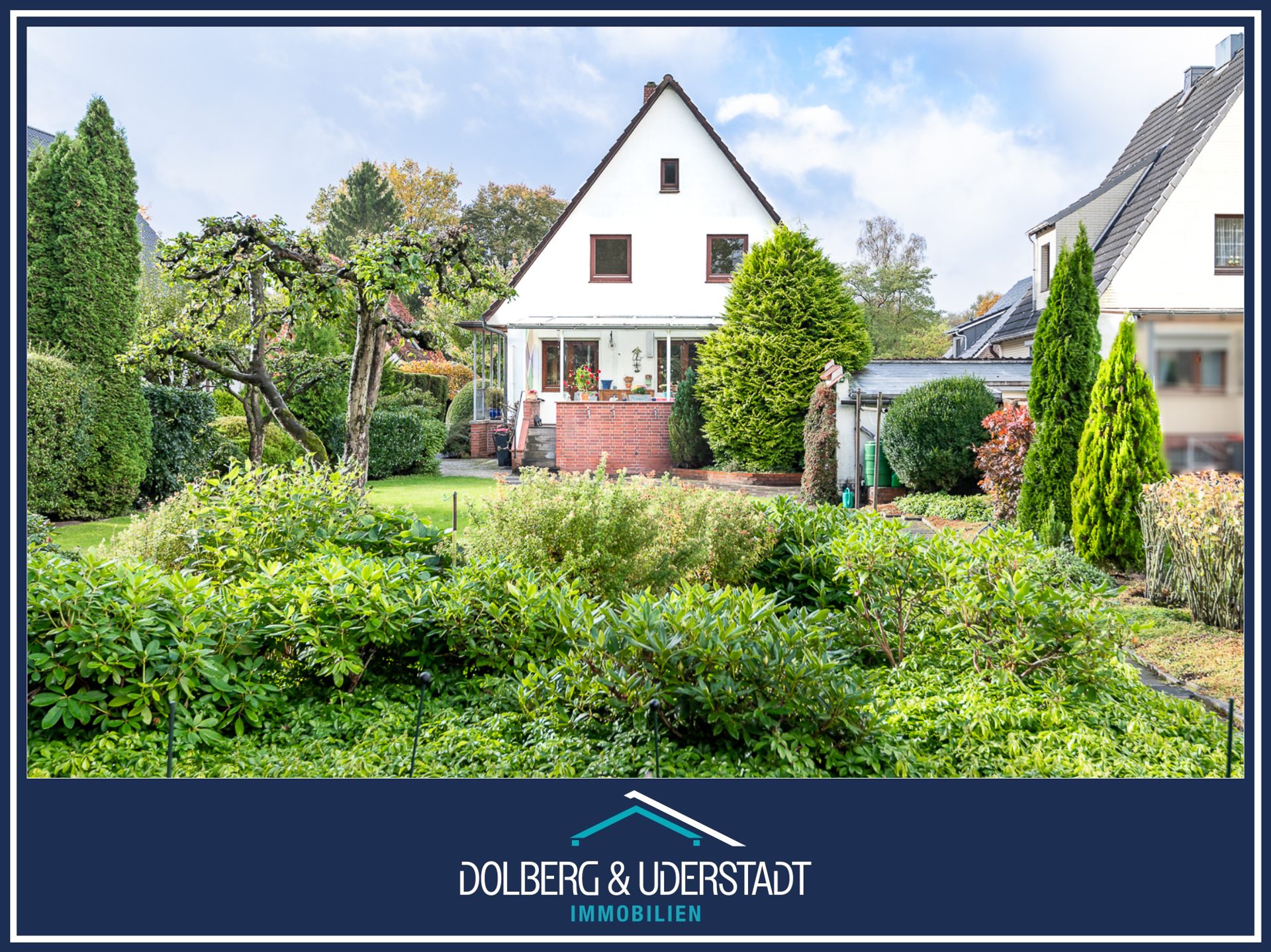 Immobilienangebot - Hamburg / Sasel - Alle - Einfamilienhaus auf großem Grundstück mit 6,5 Zimmern, Keller und Garage in ruhiger Lage von Sasel!