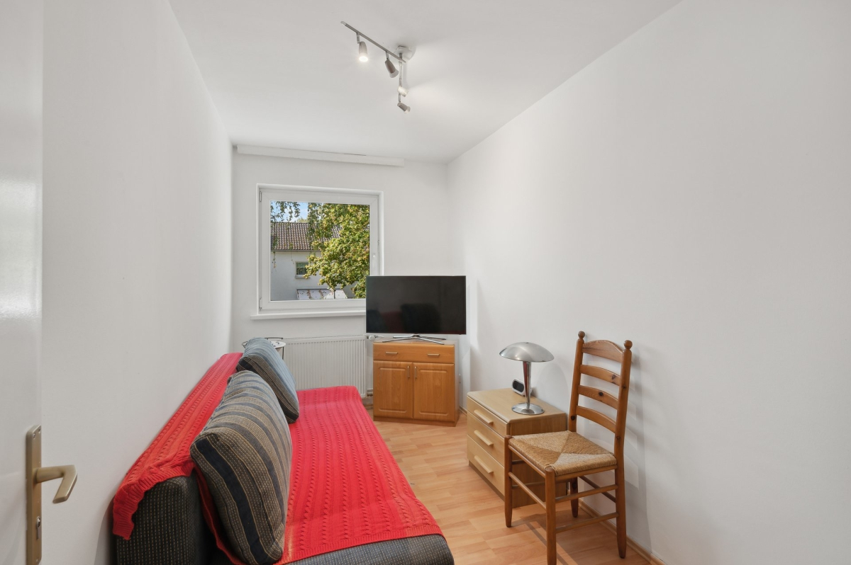Immobilienangebot - Hamburg / Rahlstedt - Alle - Gepflegtes Mittelreihenhaus mit Vollkeller in attraktiver Lage von Rahlstedt