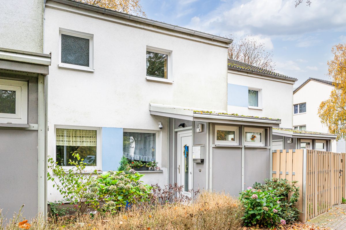 Immobilienangebot - Hamburg / Rahlstedt - Alle - Gepflegtes Mittelreihenhaus mit Vollkeller in attraktiver Lage von Rahlstedt
