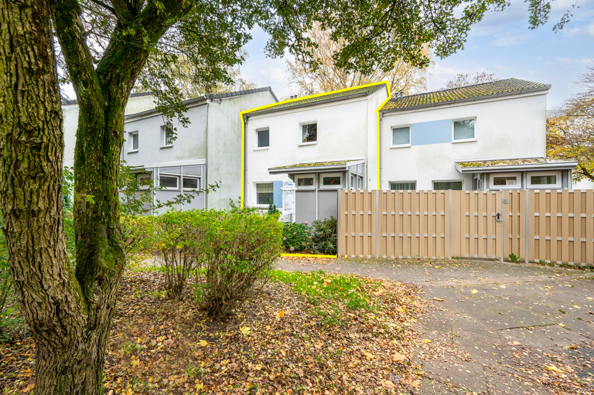 Immobilienangebot - Hamburg / Rahlstedt - Alle - Gepflegtes Mittelreihenhaus mit Vollkeller in attraktiver Lage von Rahlstedt