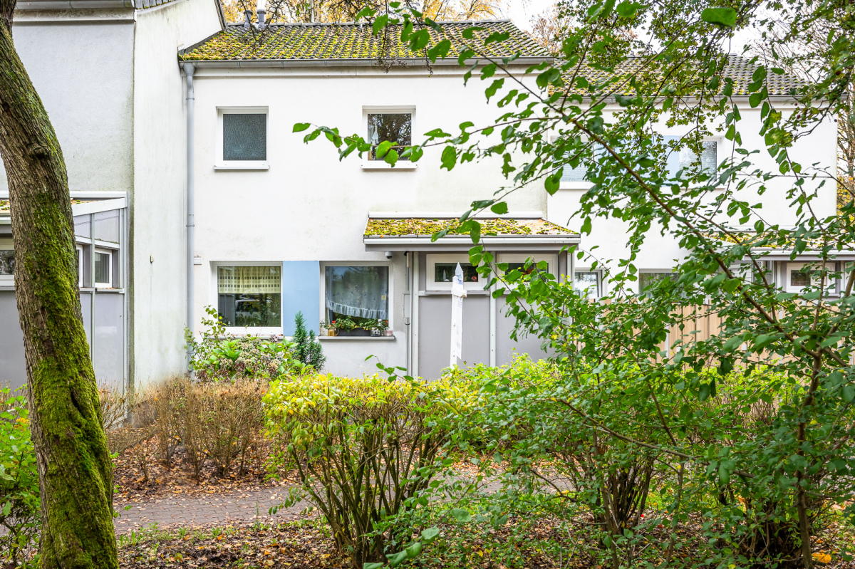 Immobilienangebot - Hamburg / Rahlstedt - Alle - Gepflegtes Mittelreihenhaus mit Vollkeller in attraktiver Lage von Rahlstedt