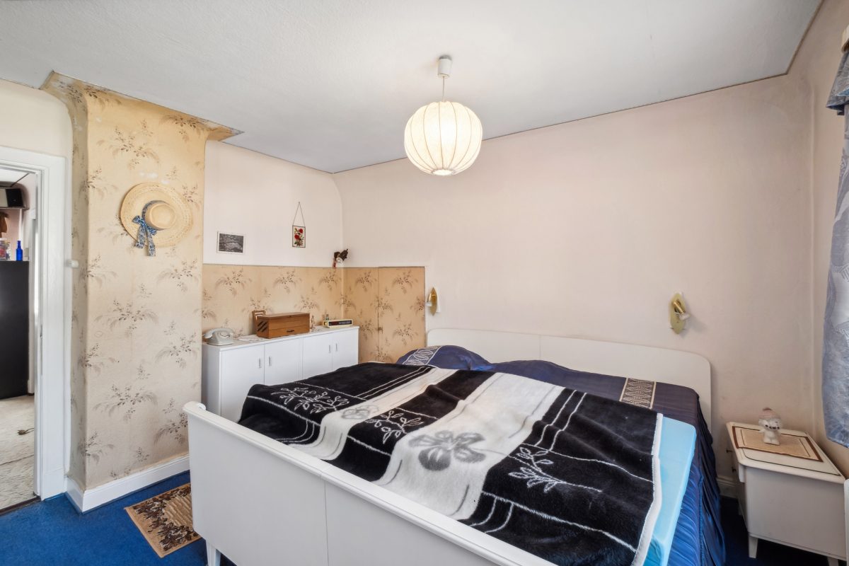 Immobilienangebot - Hamburg / Oldenfelde - Alle - Traumgrundstück mit Einfamilienhaus in beliebter Lage von HH-Oldenfelde