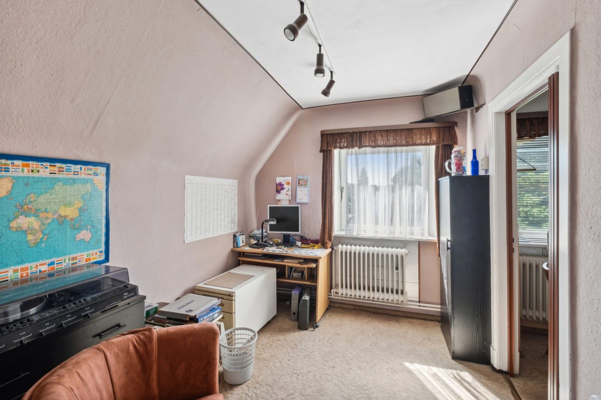 Immobilienangebot - Hamburg / Oldenfelde - Alle - Traumgrundstück mit Einfamilienhaus in beliebter Lage von HH-Oldenfelde