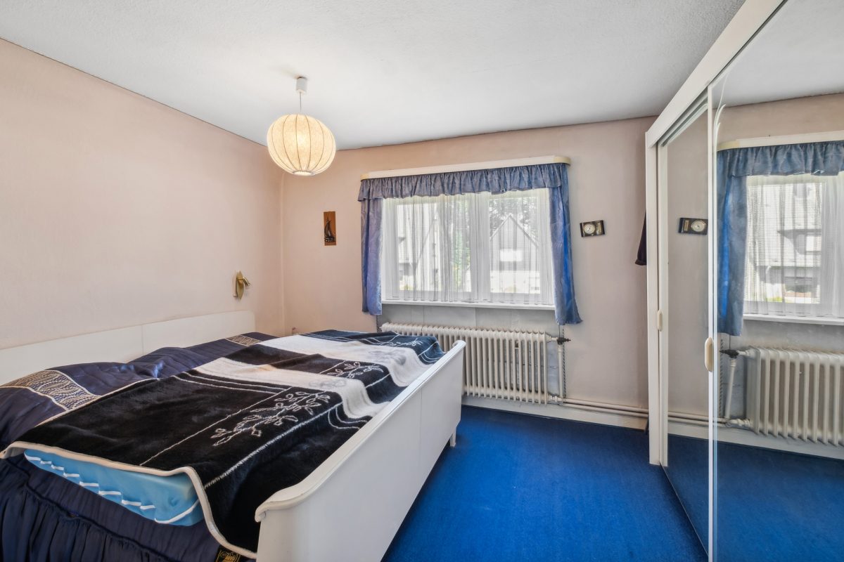 Immobilienangebot - Hamburg / Oldenfelde - Alle - Traumgrundstück mit Einfamilienhaus in beliebter Lage von HH-Oldenfelde
