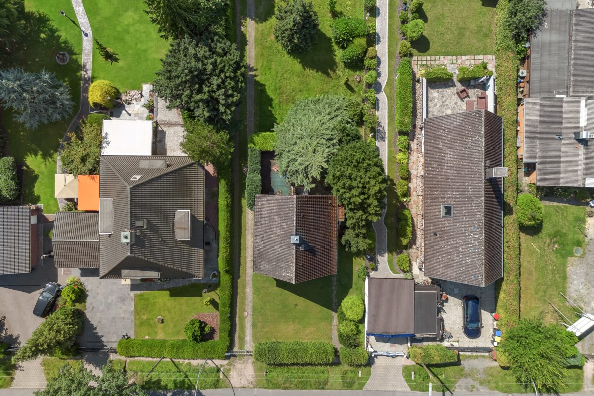 Immobilienangebot - Hamburg / Oldenfelde - Alle - Traumgrundstück mit Einfamilienhaus in beliebter Lage von HH-Oldenfelde