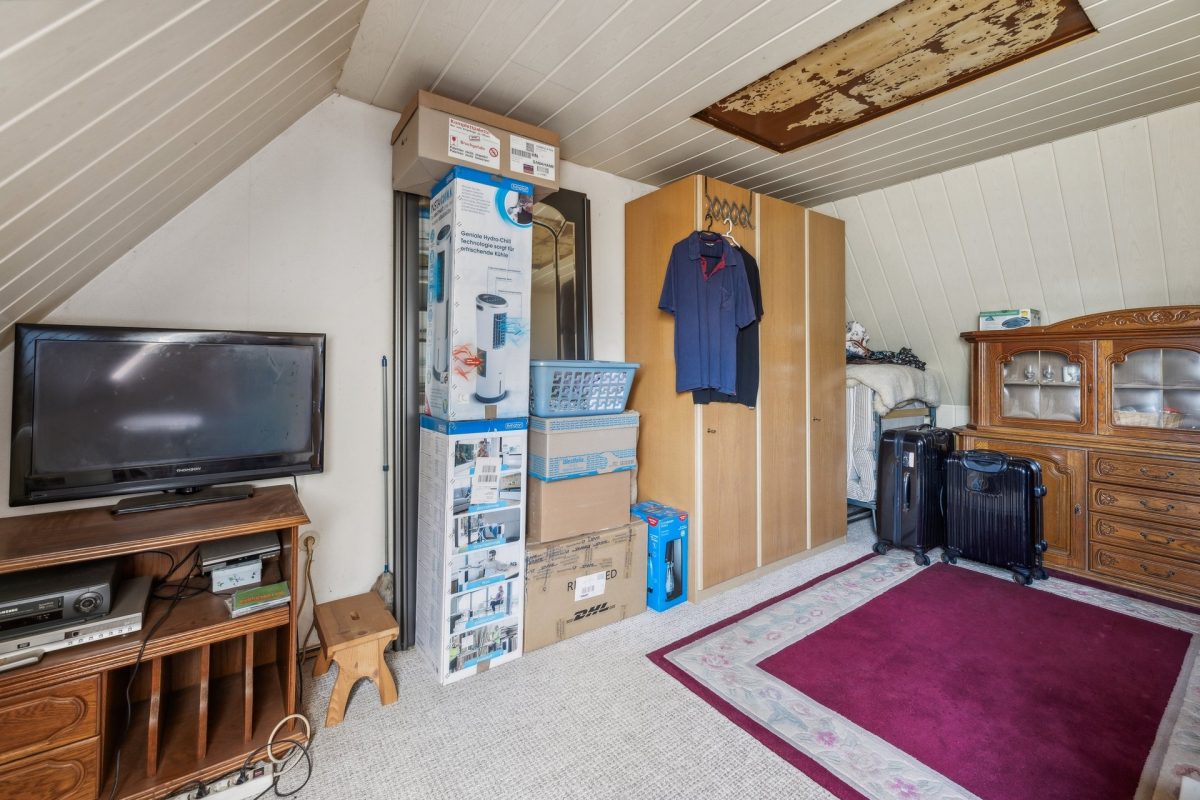 Immobilienangebot - Schenefeld - Alle - Einfamilienhaus mit Erweiterungsmöglichkeiten 
auf großem Grundstück