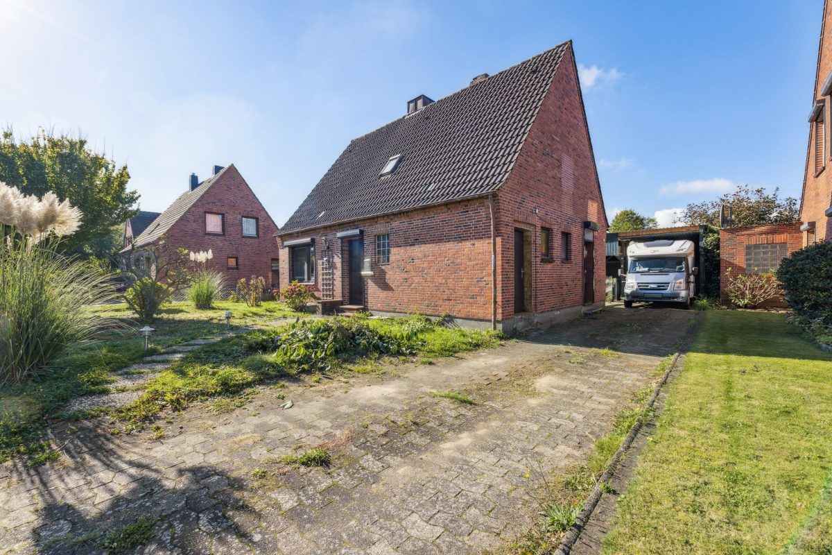 Immobilienangebot - Schenefeld - Alle - Einfamilienhaus mit Erweiterungsmöglichkeiten 
auf großem Grundstück