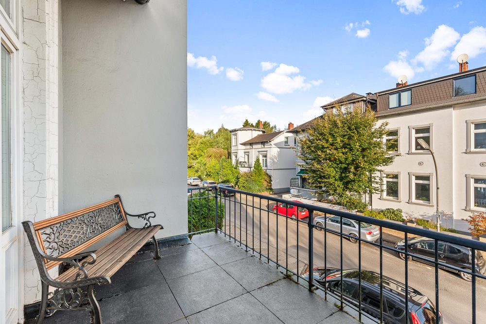 Immobilienangebot - Hamburg / Rahlstedt - Alle - Im Zentrum von Alt-Rahlstedt! Charmante Villa mit Vollkeller für Ihr Gewerbe