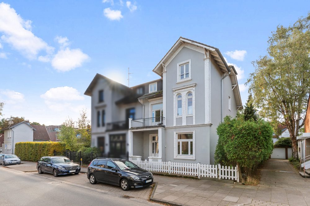 Immobilienangebot - Hamburg / Rahlstedt - Alle - Im Zentrum von Alt-Rahlstedt! Charmante Villa mit Vollkeller für Ihr Gewerbe
