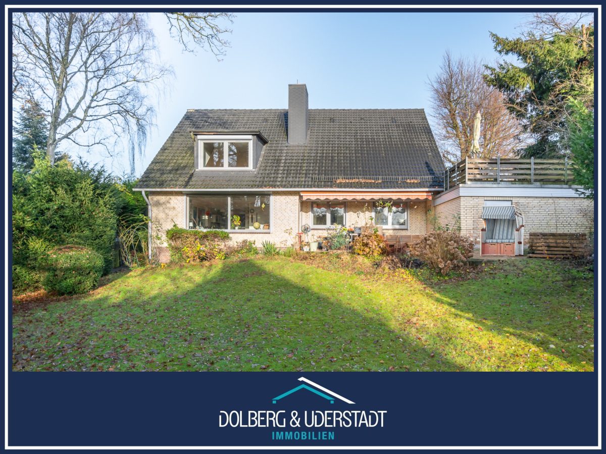 Immobilienangebot - Hamburg / Rahlstedt - Alle - TOP-Villenlage: 2-Familienhaus, teilvermietet, Vollkeller, Doppelgarage und 1.258 qm Grundstück!