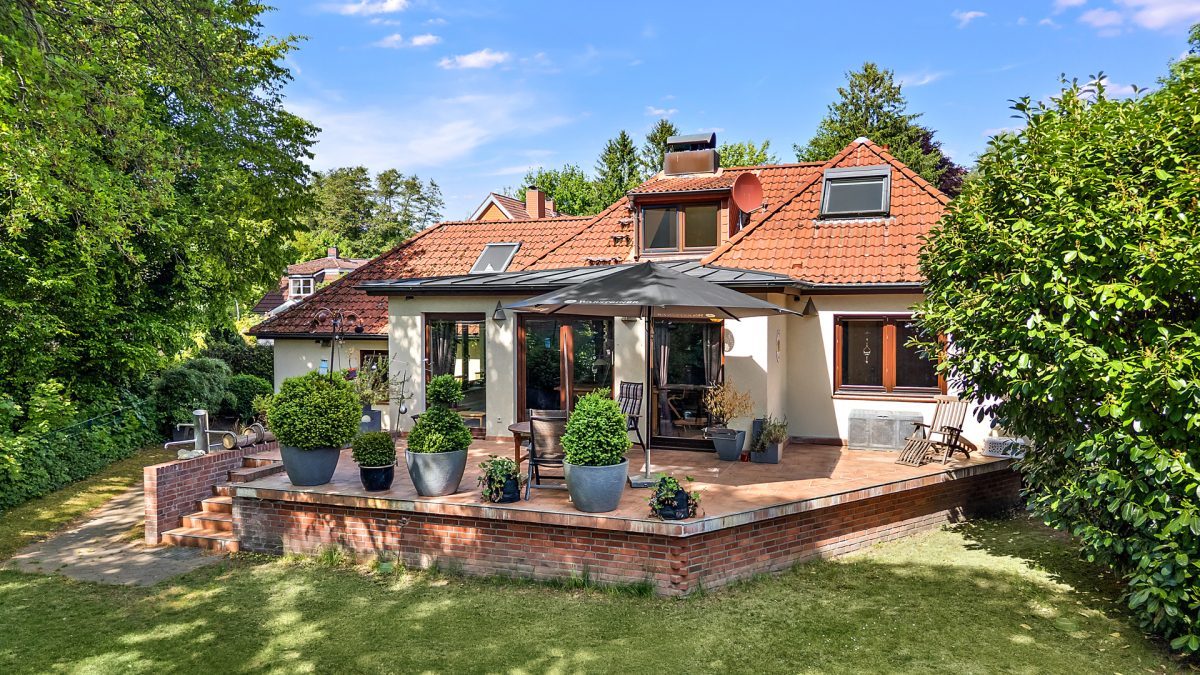 Immobilienangebot - Hamburg / Rahlstedt - Alle - Unikat ! Wohnen in bester Villenlage von Hamburg-Rahlstedt !