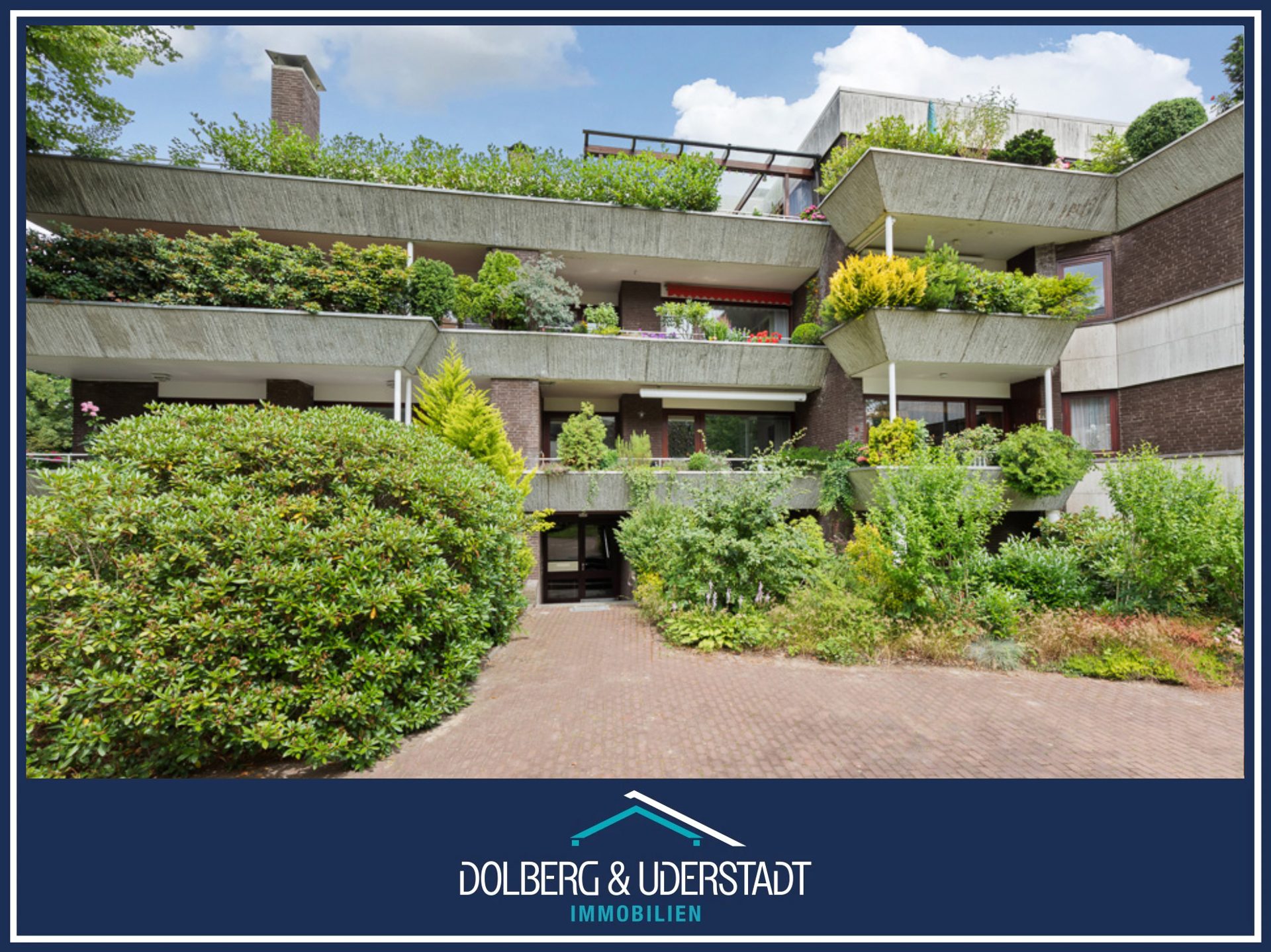 Immobilienangebot - Hamburg - Alle - Großzügige Hochparterre-Wohnung mit Tiefgarage, Schwimmbad, Sauna & Fitnessraum in gepflegter Wohnanlage in Alt-Rahlstedt