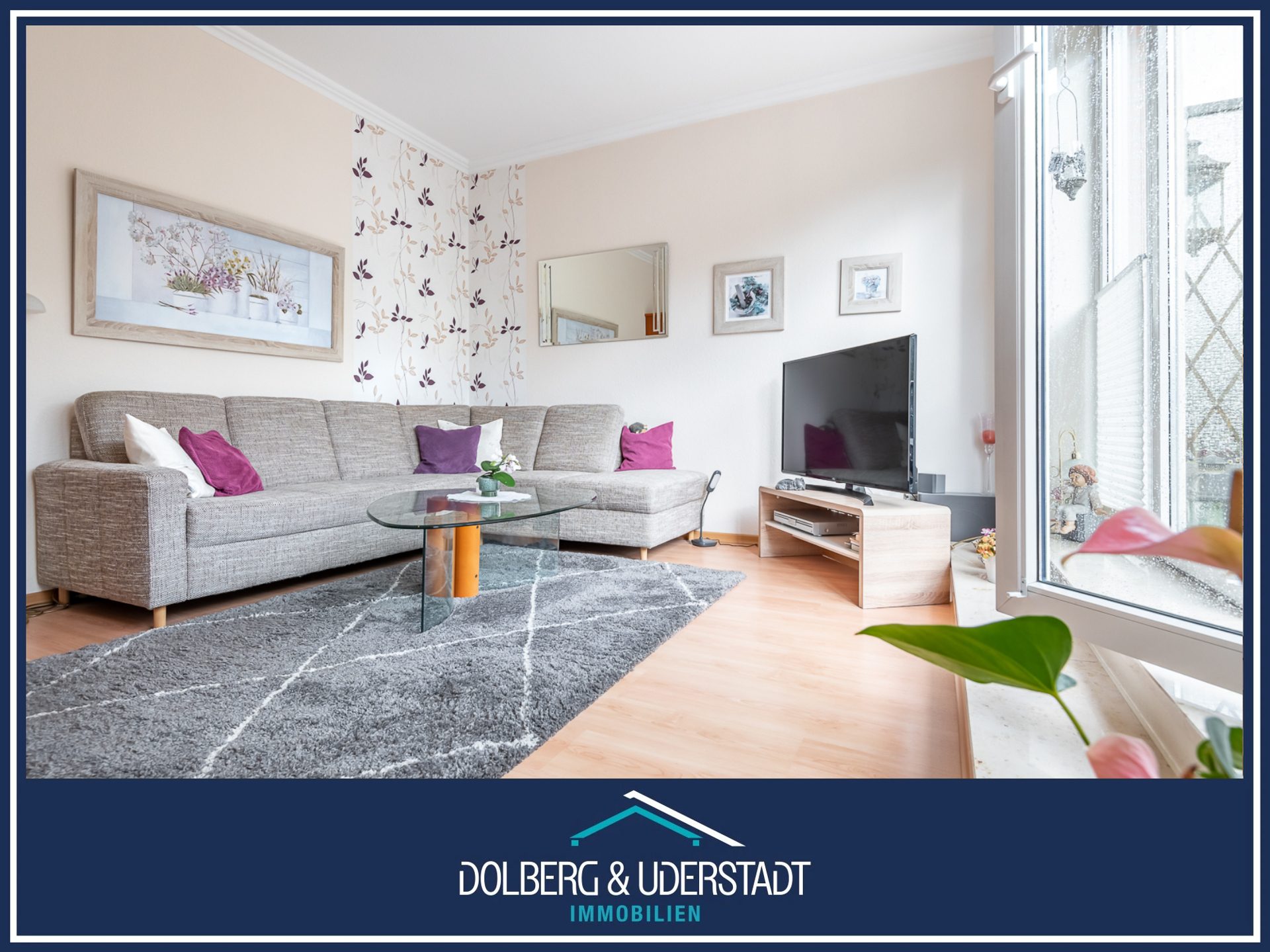 Immobilienangebot - Ahrensburg - Alle - Top Lage: Eigentumswohnung mit Stellplatz im Villengebiet