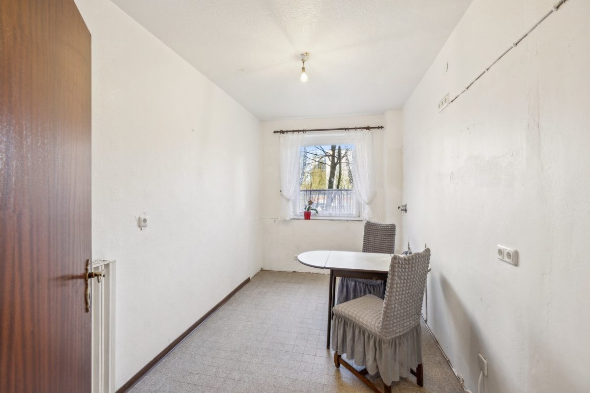 Immobilienangebot - Hamburg / Meiendorf - Alle - Attraktive 2,5-Zimmer-Wohnung mit schöner Terrasse sowie Stellplatz