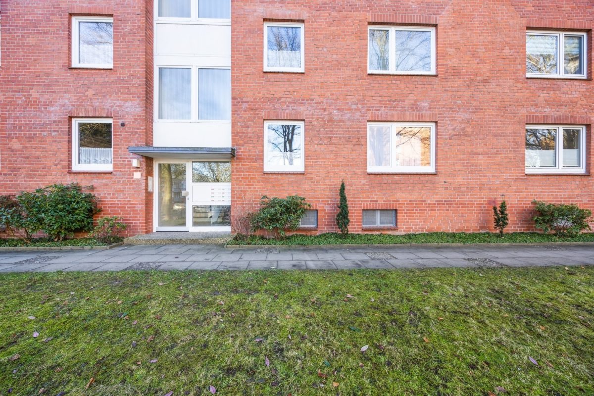 Immobilienangebot - Hamburg / Meiendorf - Alle - Attraktive 2,5-Zimmer-Wohnung mit schöner Terrasse sowie Stellplatz