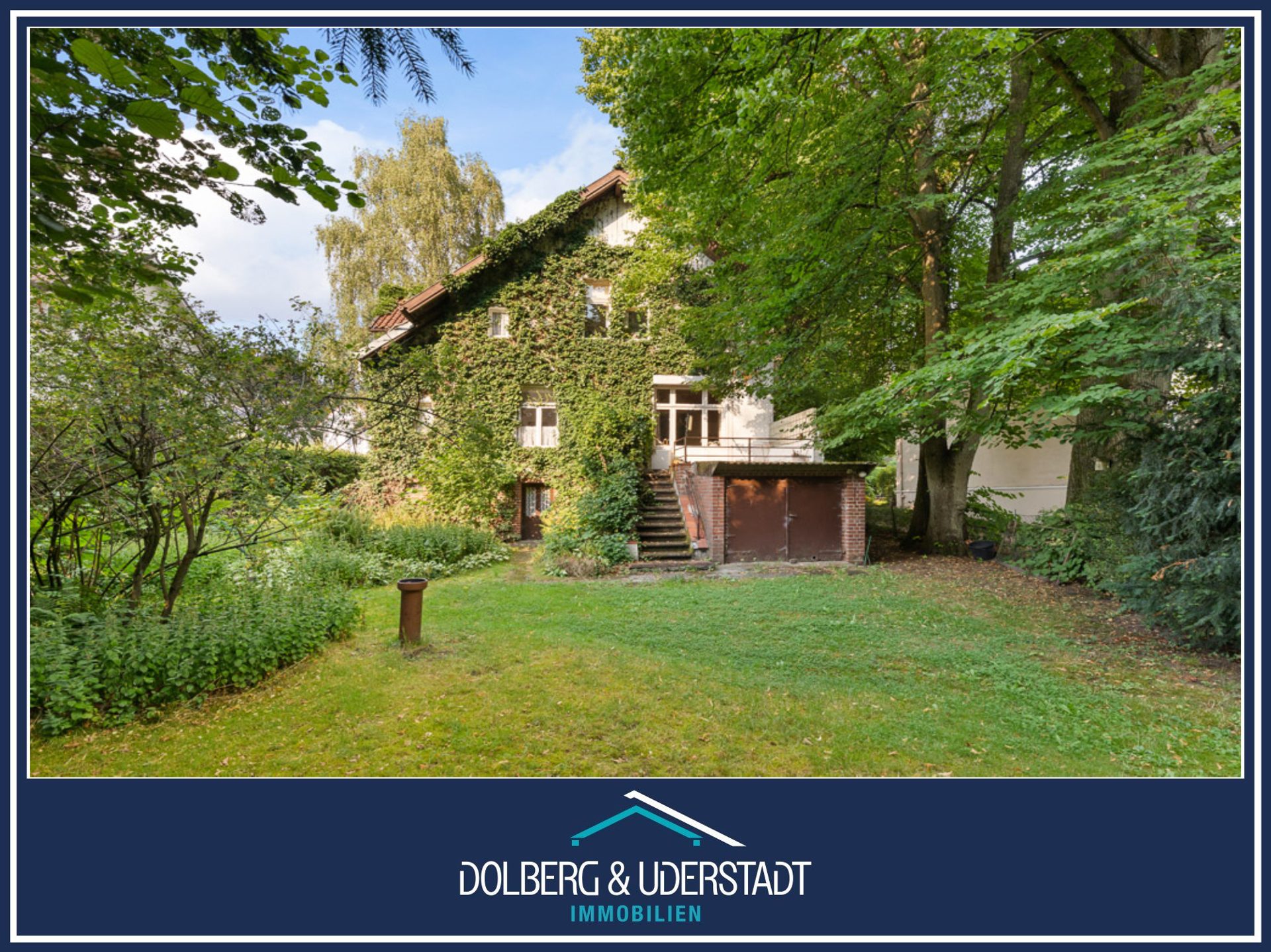Immobilienangebot - Hamburg / Rahlstedt - Alle - Nur noch Warteliste: Puristische Villa mit schönem Garten in attraktiver Lage
