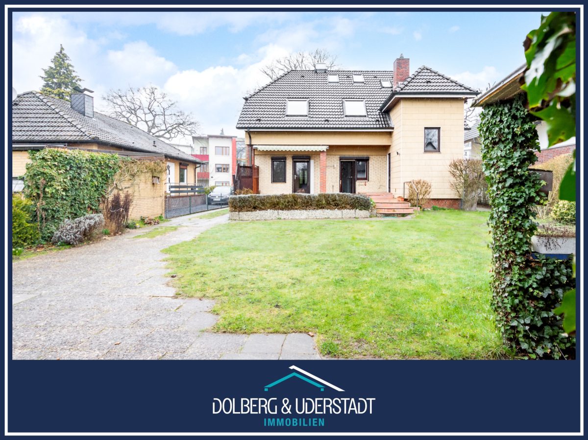 Immobilienangebot - Hamburg / Rahlstedt - Alle - Ausreichend Platz! 184 m² Wohnfläche mit drei Einzelgaragen in Alt-Rahlstedt