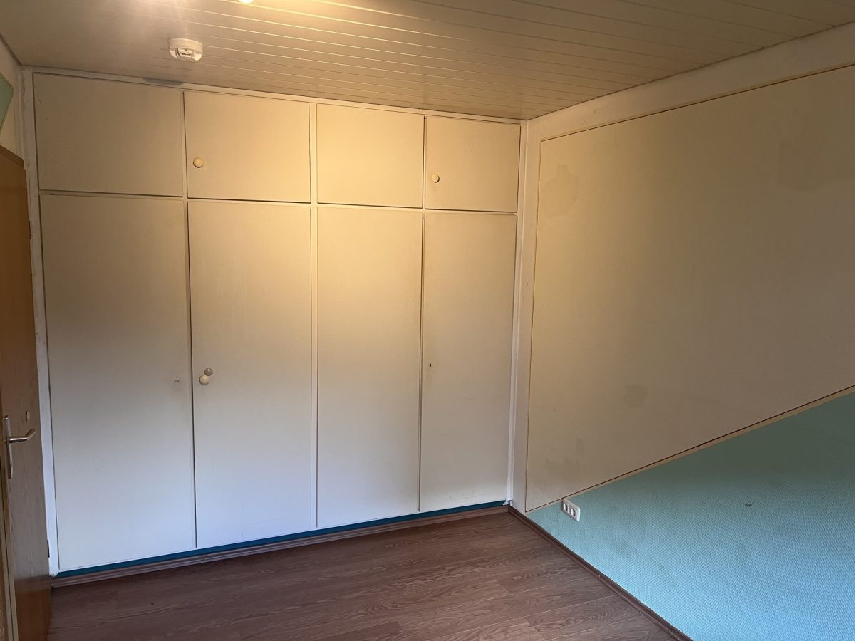 Immobilienangebot - Büdelsdorf - Alle - Gut geschnittene drei Zimmer Wohnung 
im Hochpaterre Nähe Eiderstadion