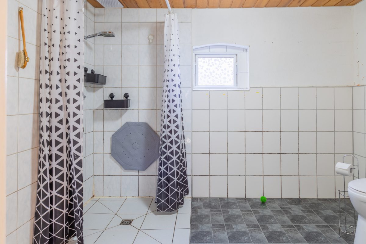 Immobilienangebot - Hanerau-Hademarschen - Alle - Individuelles Einfamilienhaus mit zusätzlichem Baugrundstück
in Hanerau-Hademarschen