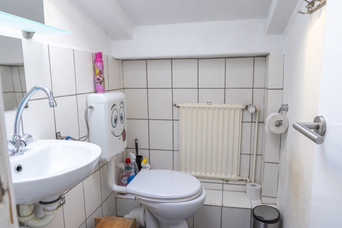 Immobilienangebot - Hanerau-Hademarschen - Alle - Individuelles Einfamilienhaus mit zusätzlichem Baugrundstück
in Hanerau-Hademarschen