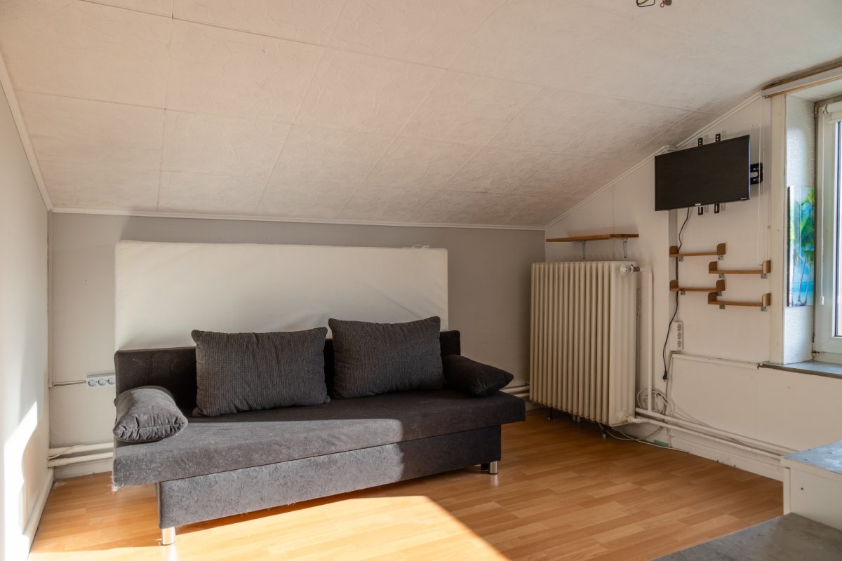 Immobilienangebot - Hanerau-Hademarschen - Alle - Individuelles Einfamilienhaus mit zusätzlichem Baugrundstück
in Hanerau-Hademarschen