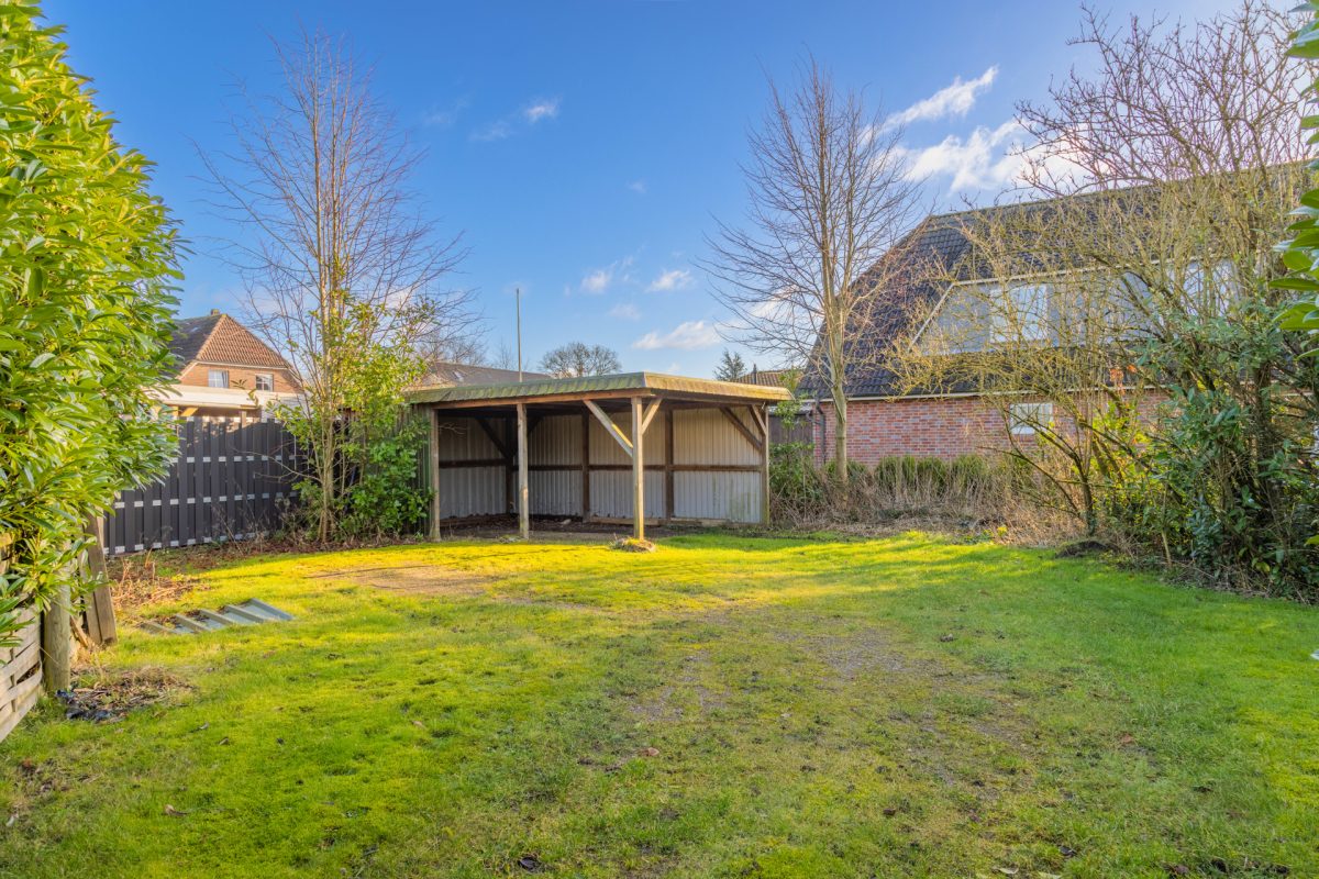 Immobilienangebot - Tellingstedt - Alle - Mehrfamilienhaus mit vier Wohneinheiten 
auf großem Grundstück in Tellingstedt