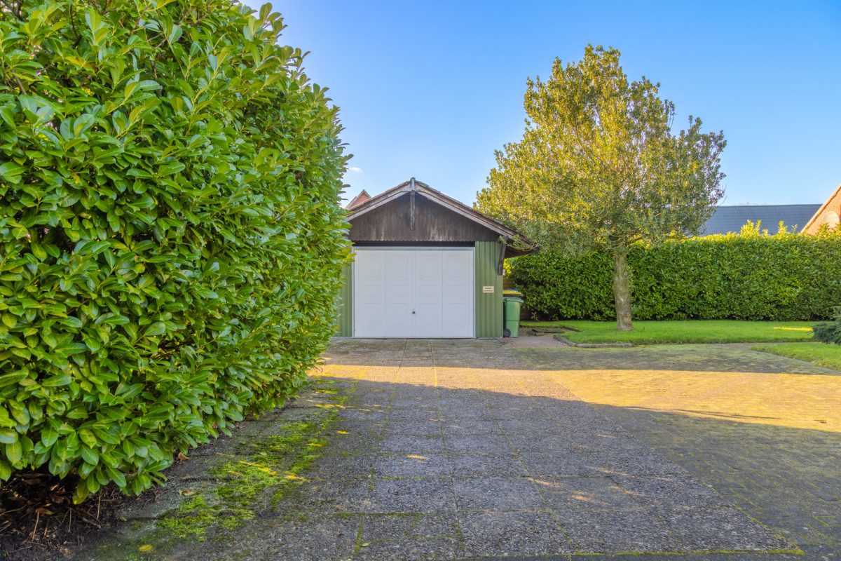 Immobilienangebot - Tellingstedt - Alle - Mehrfamilienhaus mit vier Wohneinheiten 
auf großem Grundstück in Tellingstedt