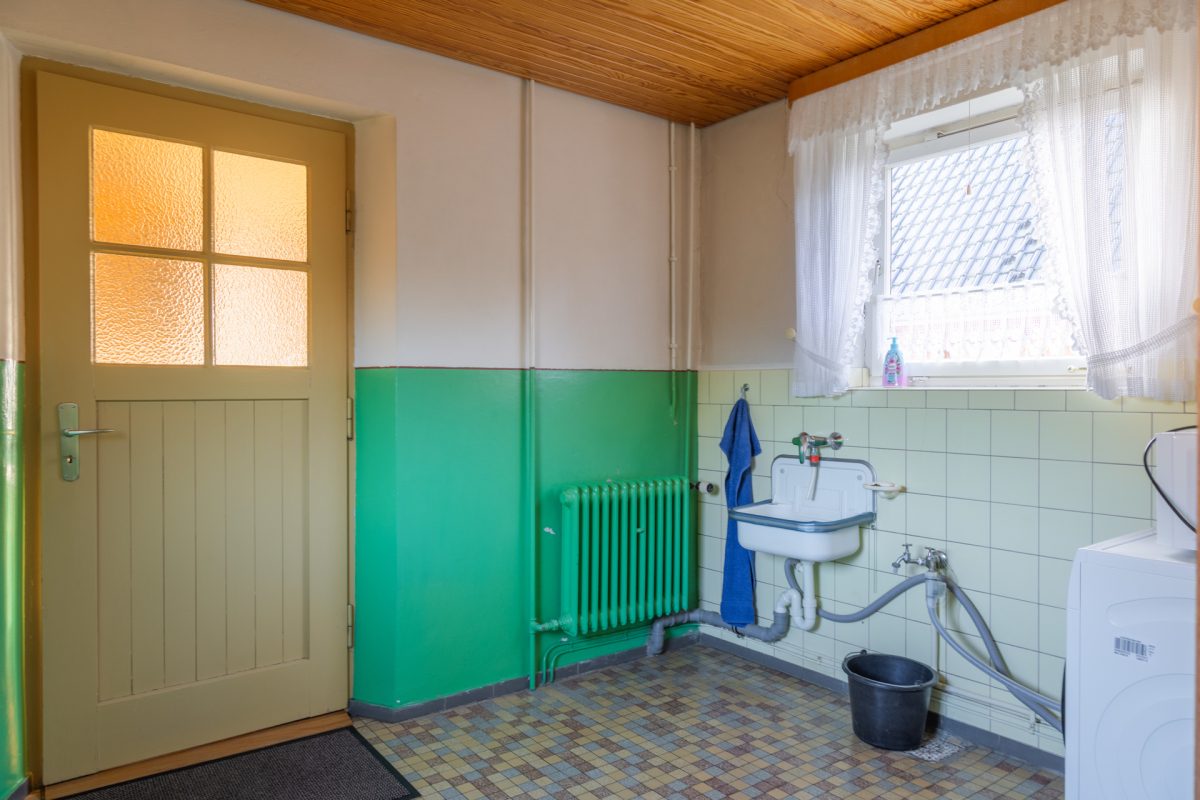 Immobilienangebot - Hochdonn - Alle - Kleines gepflegtes Haus auf großem Grundstück in der Nähe des Nord/Ostseekanals
