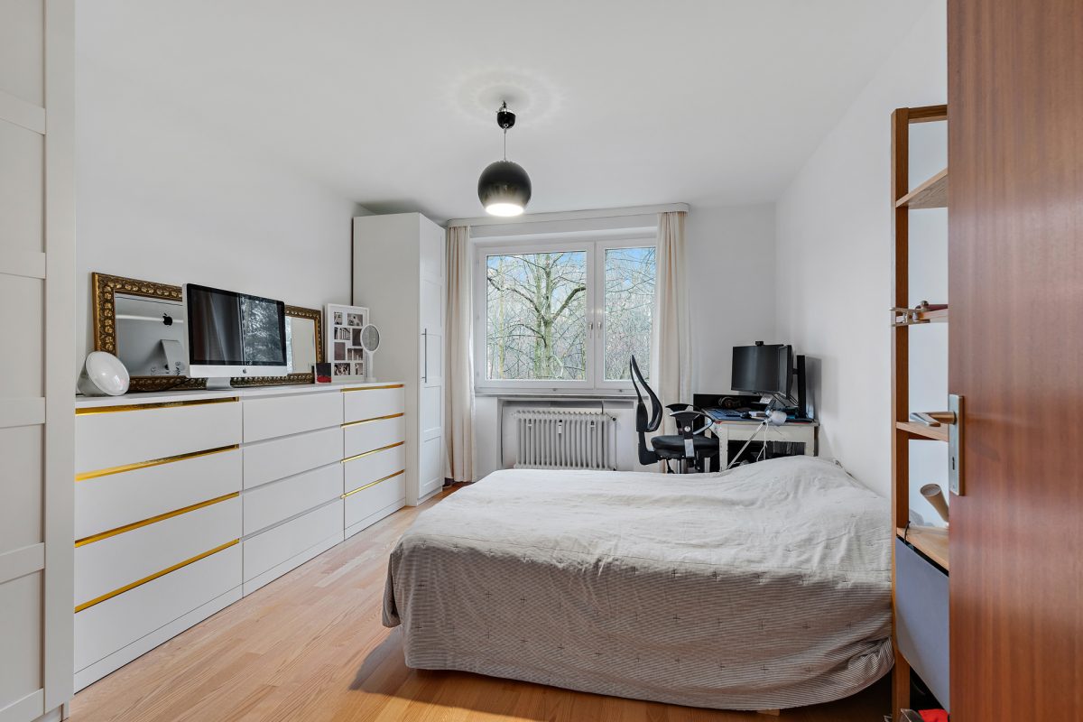 Immobilienangebot - Hamburg - Alle - Den Wald vor der Tür ! Vermietete 4-Zimmer-Wohnung mit Waldblick in beliebter Lage von HH-Rahlstedt