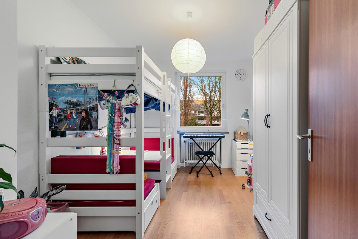 Immobilienangebot - Hamburg - Alle - Den Wald vor der Tür ! Vermietete 4-Zimmer-Wohnung mit Waldblick in beliebter Lage von HH-Rahlstedt