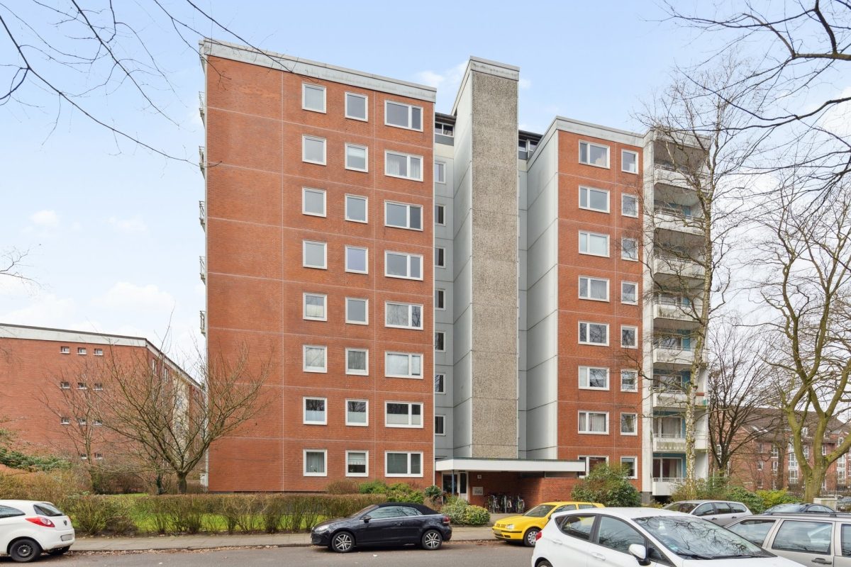 Immobilienangebot - Hamburg / Meiendorf - Alle - Renovierungsbedürftige 3-Zimmer Wohnung mit Aufzug in ruhiger und zentraler Lage von Meiendorf