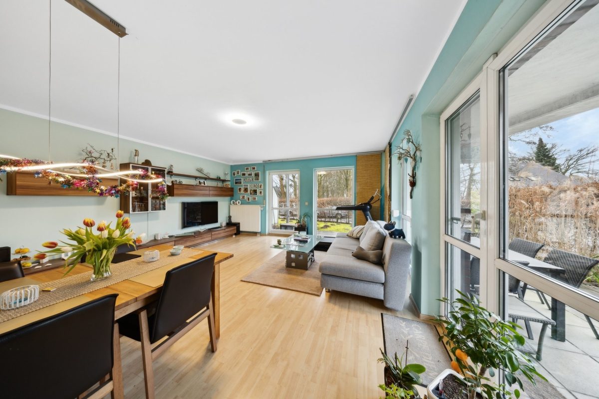 Immobilienangebot - Hamburg / Rahlstedt - Alle - Barrierearme 3-Zimmer Wohnung mit Terrasse, Aufzug und TG-Stellplatz in Alt-Rahlstedt