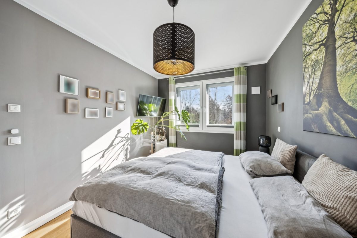 Immobilienangebot - Hamburg / Rahlstedt - Alle - Luxuriöse 3-Zimmer Wohnung mit Balkon und TG-Stellplatz in zentraler Lage von Hamburg-Rahlstedt