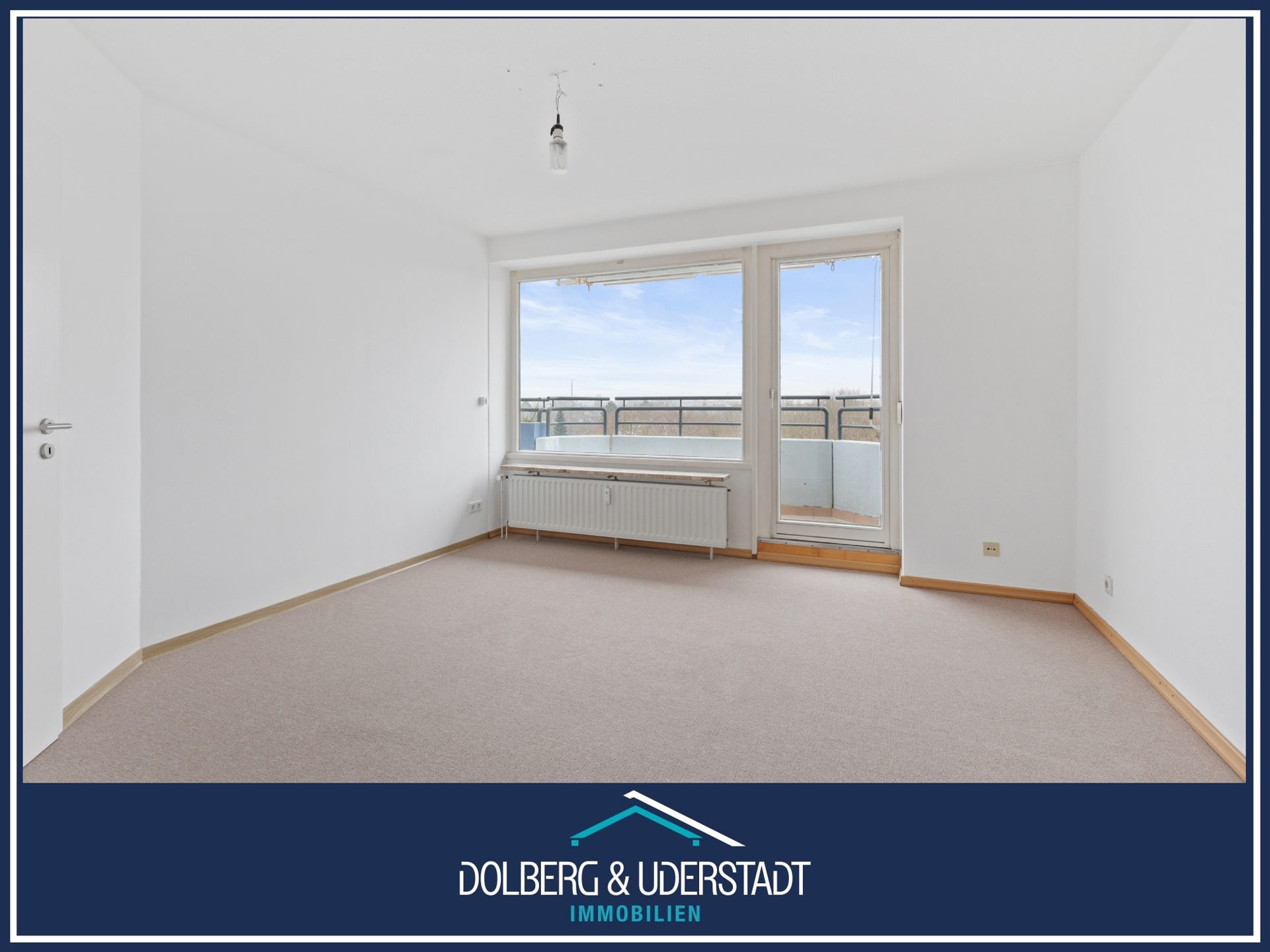 Immobilienangebot - Hamburg / Wandsbek - Alle - Barrierefreier Traumblick über den Eichtalpark ! Renovierungsbedürftige 2 Zi-Wohnung & TG-Stellplatz
