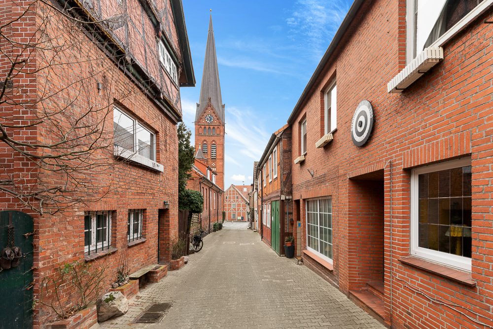 Immobilienangebot - Lauenburg/Elbe - Alle - Charmantes und gepflegtes Stadthaus in pittoresker Lage zentral in der Altstadt von Lauenburg!