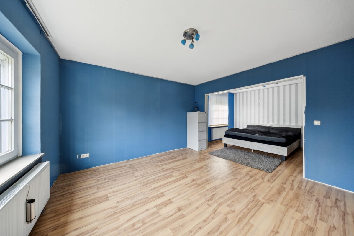 Immobilienangebot - Wacken - Alle - Geräumiges Einfamilienhaus mit Einliegerwohnung
in ruhiger Wohnlage von Wacken