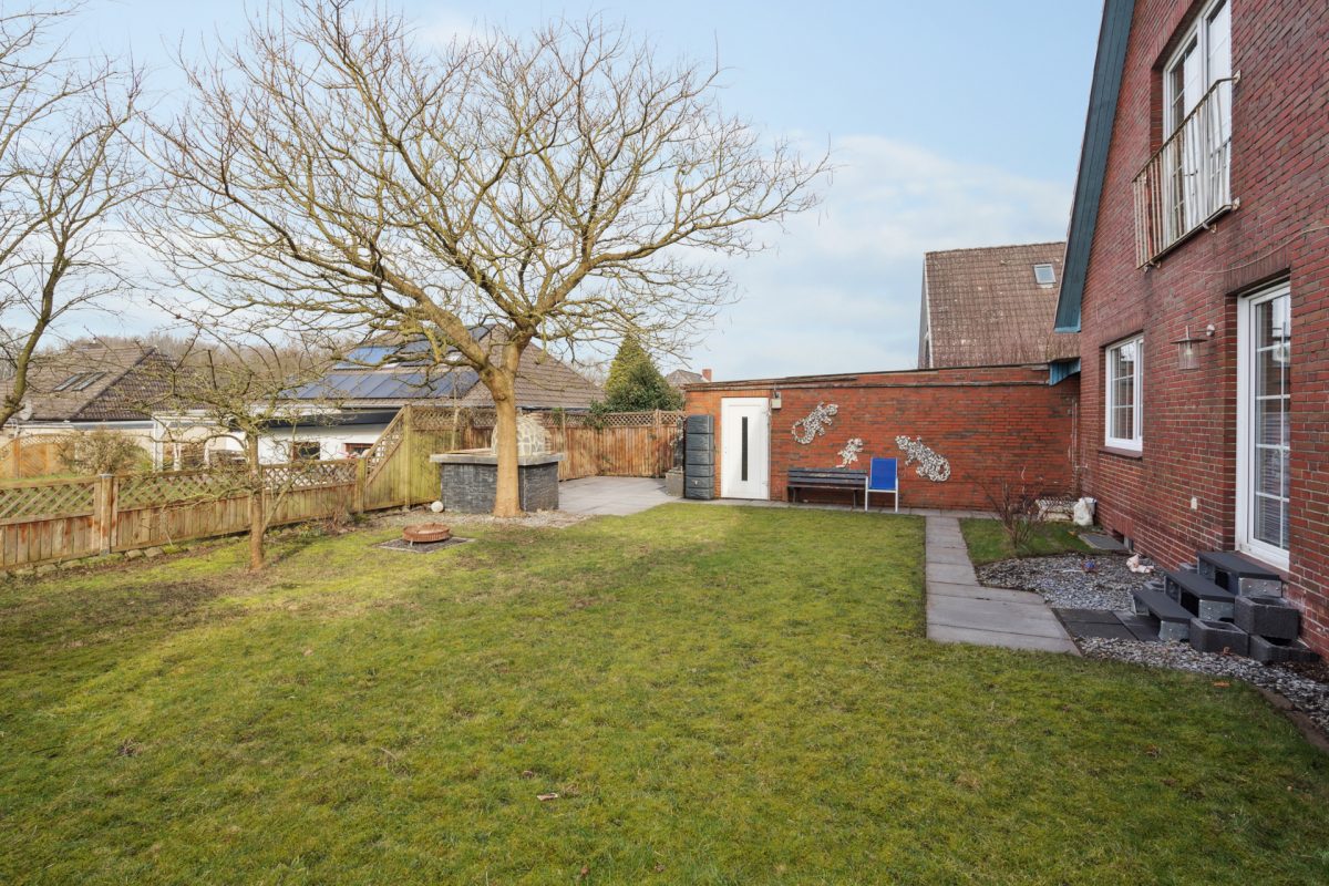 Immobilienangebot - Wacken - Alle - Geräumiges Einfamilienhaus mit Einliegerwohnung
in ruhiger Wohnlage von Wacken