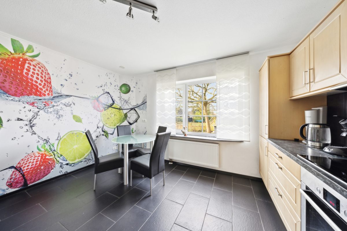 Immobilienangebot - Wacken - Alle - Geräumiges Einfamilienhaus mit Einliegerwohnung
in ruhiger Wohnlage von Wacken