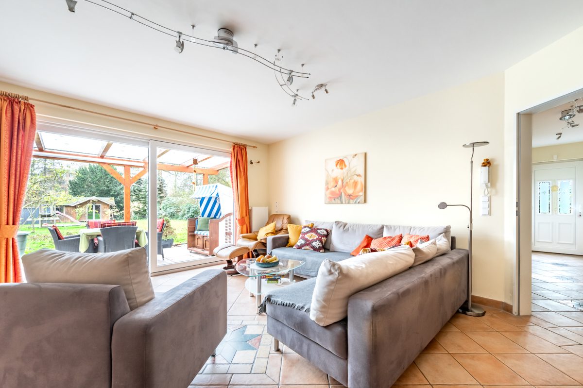 Immobilienangebot - Hamburg / Rahlstedt - Alle - ! NUR NOCH WARTELISTE ! Wohnen und Arbeiten unter einem Dach – Jugendstilvilla in Hamburg-Rahlstedt