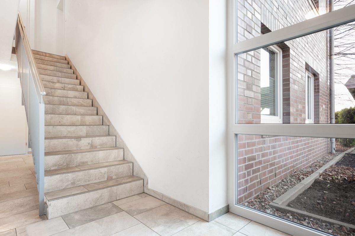 Immobilienangebot - Braak - Alle - Voll vermietetes Zinshaus in Braak: 6 Wohnungen und 12 PKW-Stellplätze
