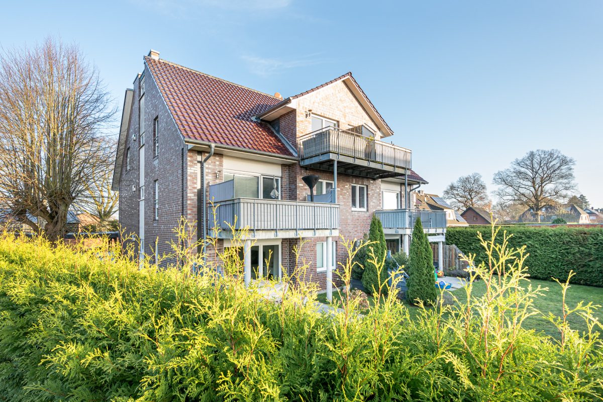 Immobilienangebot - Braak - Alle - Voll vermietetes Zinshaus in Braak: 6 Wohnungen und 12 PKW-Stellplätze