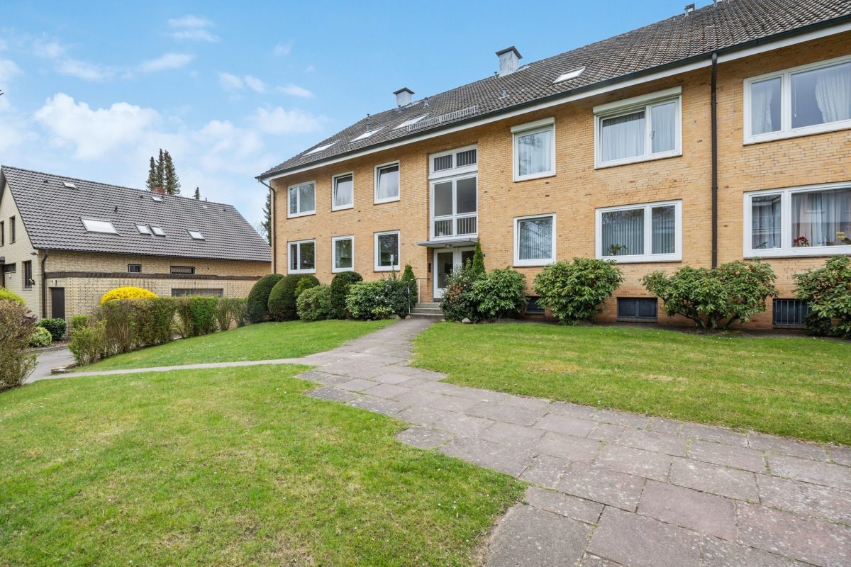 Immobilienangebot - Hamburg / Rahlstedt - Alle - Gepflegte 4-Zimmer-Wohnung mit Terrasse und herrlicher Aussicht in ruhiger Wohnlage von Alt-Rahlstedt!