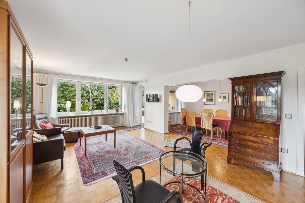 Immobilienangebot - Hamburg / Rahlstedt - Alle - Gepflegte 4-Zimmer-Wohnung mit Terrasse und herrlicher Aussicht in ruhiger Wohnlage von Alt-Rahlstedt!