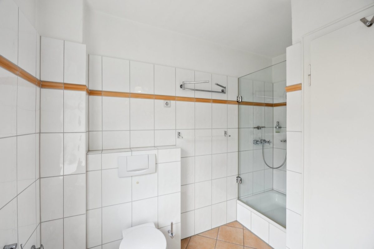 Immobilienangebot - Hamburg / Rahlstedt - Alle - Gepflegte 4-Zimmer-Wohnung mit Terrasse und herrlicher Aussicht in ruhiger Wohnlage von Alt-Rahlstedt!