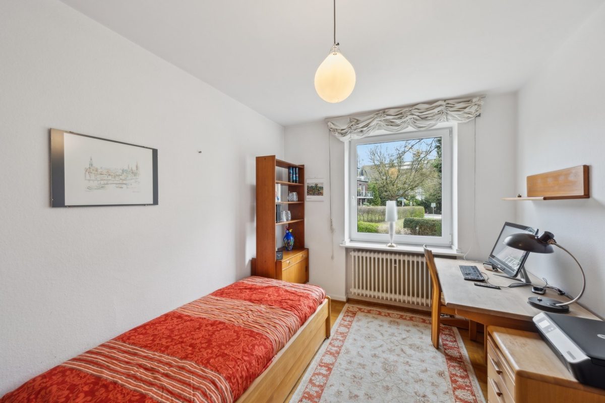 Immobilienangebot - Hamburg / Rahlstedt - Alle - Gepflegte 4-Zimmer-Wohnung mit Terrasse und herrlicher Aussicht in ruhiger Wohnlage von Alt-Rahlstedt!