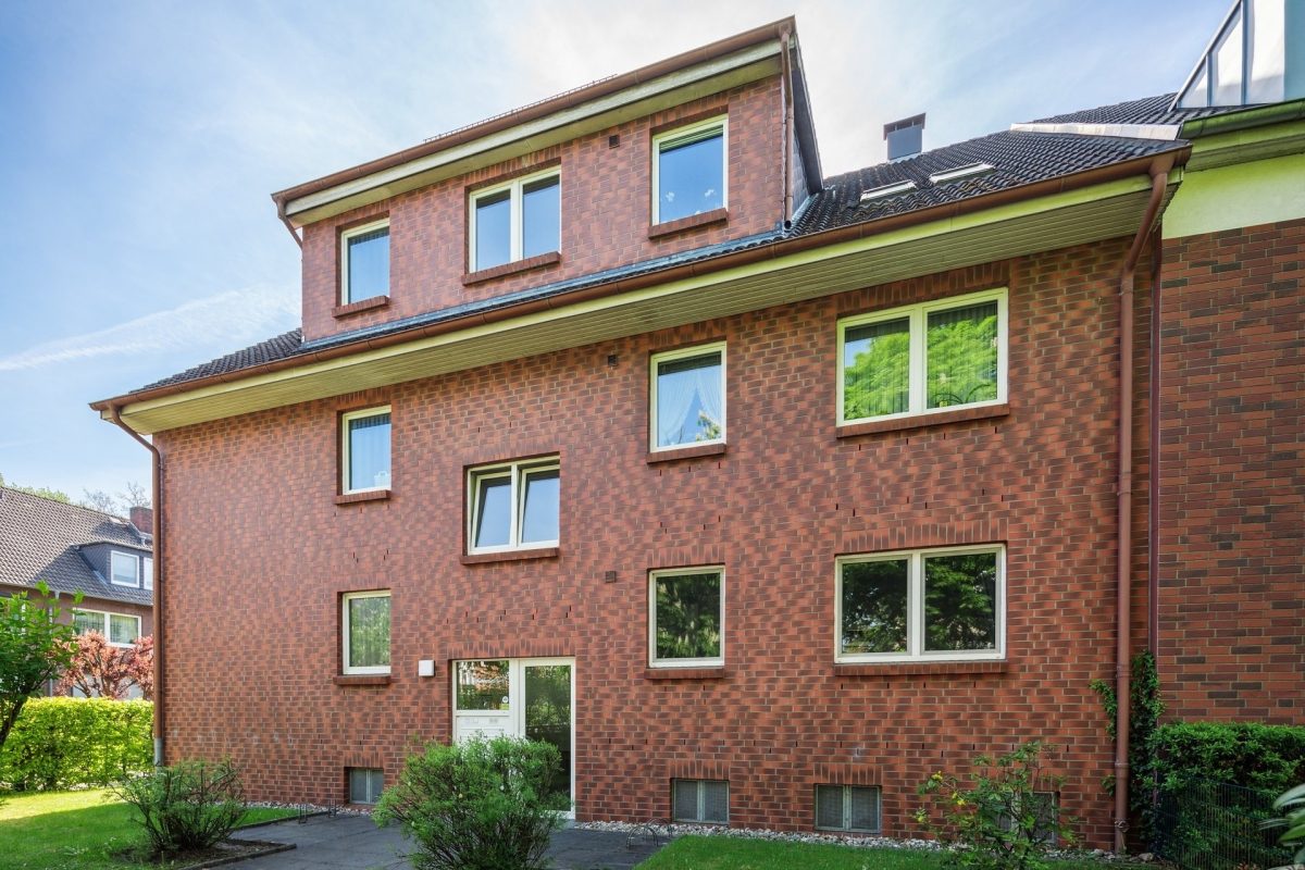 Immobilienangebot - Hamburg / Tonndorf - Alle - Top gepflegt! Wohnen auf zwei Ebenen mit ca. 137m² und 2 Tiefgaragenstellplätzen in ruhiger Lage von Tonndorf.