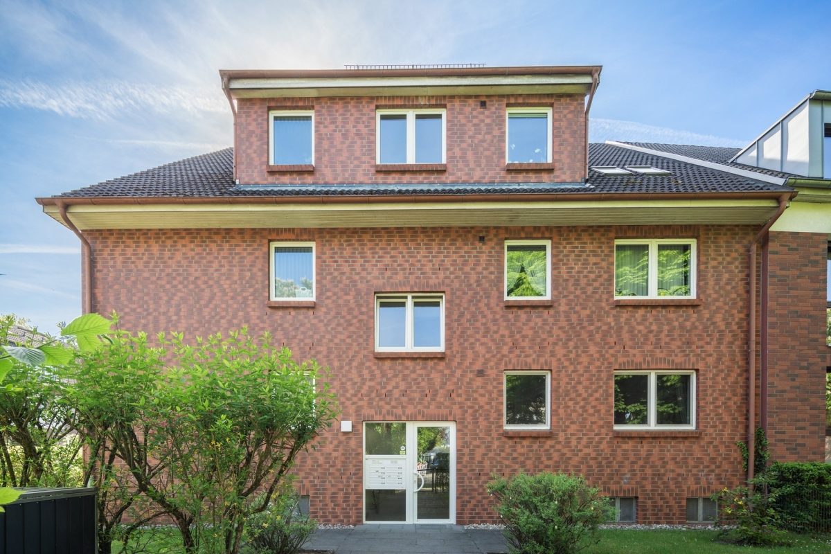 Immobilienangebot - Hamburg / Tonndorf - Alle - Top gepflegt! Wohnen auf zwei Ebenen mit ca. 137m² und 2 Tiefgaragenstellplätzen in ruhiger Lage von Tonndorf.
