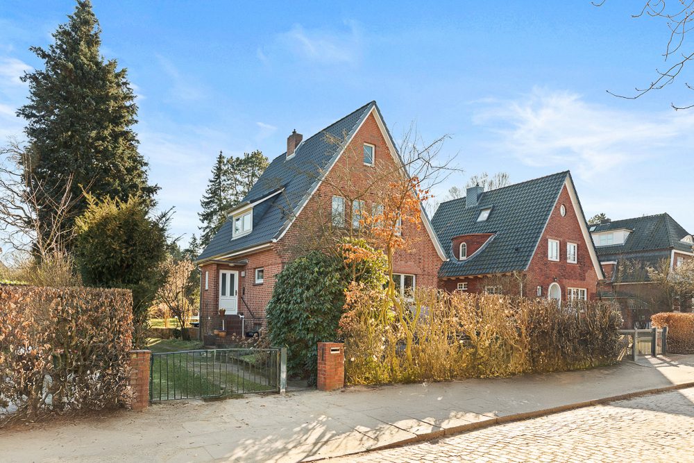 Immobilienangebot - Hamburg / Rahlstedt - Alle - Rotklinker Klassiker in schöner Lage im Villengebiet von Alt Rahlstedt aktuell vermietet